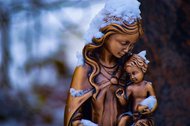 Statue of the Virgin Mary and the child Jesus