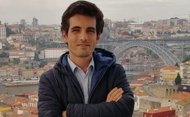Dios era más bien una ocupación entre el fútbol, la universidad y los amigos. En Eindhoven se dio cuenta de que no podía ser cristiano sólo los domingos.