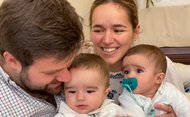 Un matrimonio, gemelos y una historia de incertidumbres, amistades y mucha fe en Dios.