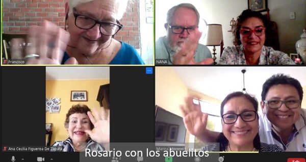 Rosario con los abuelitos en la fiesta de san Joaquín y santa Ana