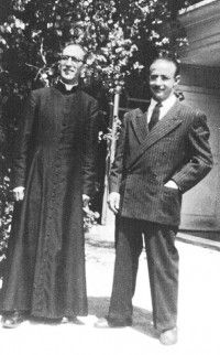 Padre Teodoro Ruiz y el Dr. Ángel Jolín, los primeros en llegar a Colombia