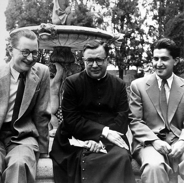 Cormac Burke, St Josemaria and Juan Larrea