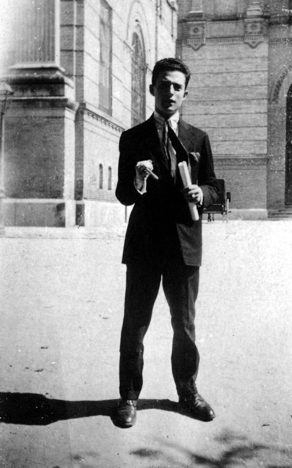Isidoro Zorzano durante su época de estudiante Escuela Técnica Superior de Ingenieros Industriales
