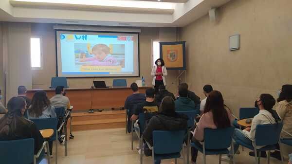 Sesión informativa sobre la asociación Down Córdoba en Zalima