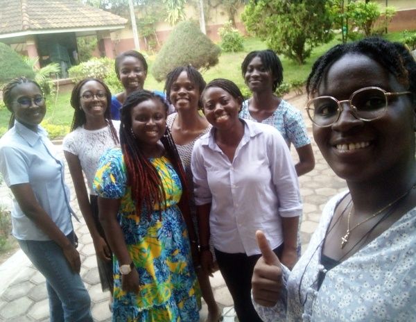 Dans le jardin d'Okassou