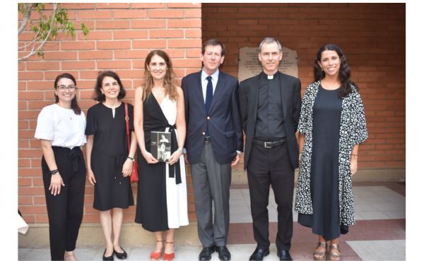 Alejandra Fuentes, doctora en Historia y coautora de la investigación. Verónica Ibañez. Alexandrine de la Taille, doctora en historia y coautora de la investigación. Paul de la Taille, de "Tabancureño", gestores del libro. Padre Cristián Sahli, autor del libro. Daniella Rossi, historiadora, colaboradora en las entrevistas.