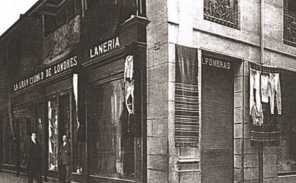 Tienda de textiles donde trabajó José Escrivá en Logroño