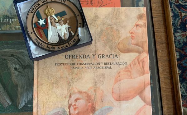 Gift from Bishop Chomalí to the Prelate of Opus Dei