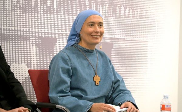 la hermana Cristiana, de Iesu Communio