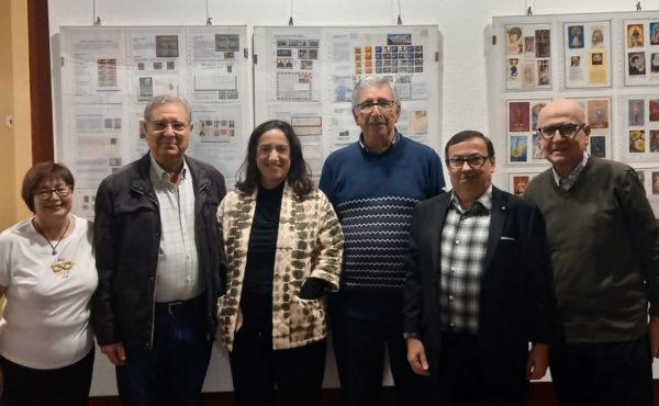 María José con algunos compañeros coleccionistas.