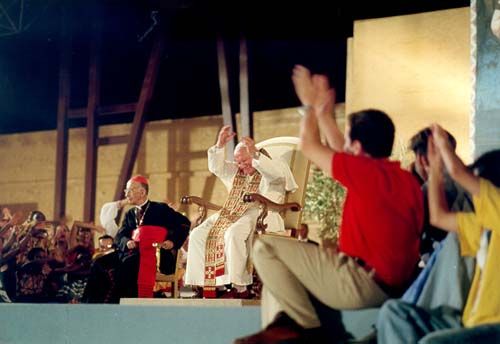 Vigilia Jubileo Jóvenes 2000 en Tor Vergata con san Juan Pablo II