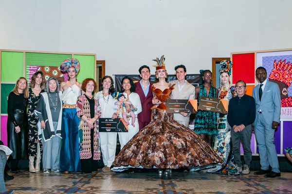 Los ganadores del desfile y el jurado, en los Premios 'Diseños que cambian vidas'.