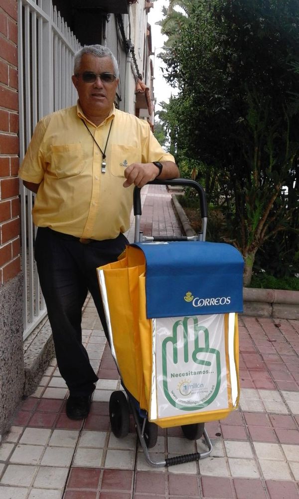 Paco fue cartero durante 38 años en La Palmas