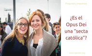 Dos chicas ilustran un artículo que desmomta el bulo de que el Opus Dei es una secta