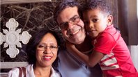 Casal com criança