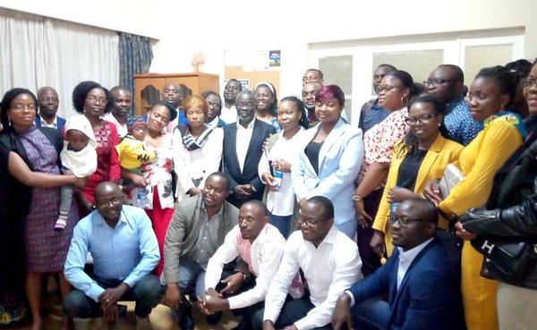 Photo de famille avant de se quitter