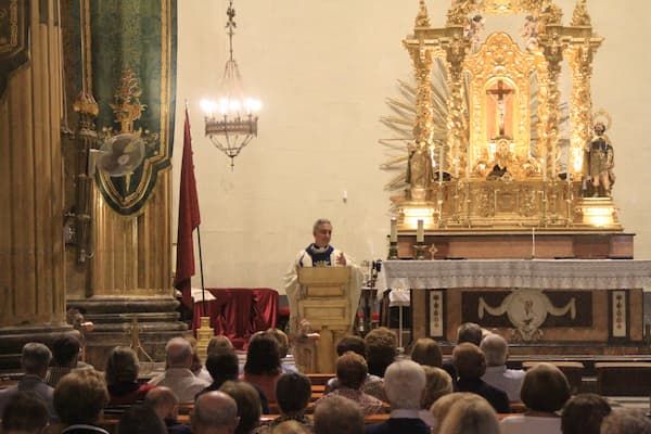Misa previa a la bendición de la imagen en la parroquia de San Martín Obispo