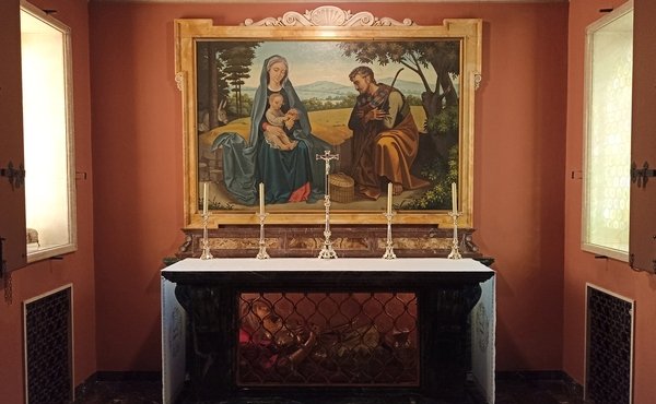 Oratorio de san José, Villa Tevere. Bajo el altar, las reliquias de san Severino.