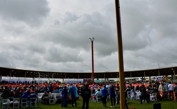 Autochtones rassemblés pour une journée de deuil