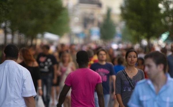 ¿Por qué se escondió durante la guerra? ¿Qué tipo de personas le acogieron?