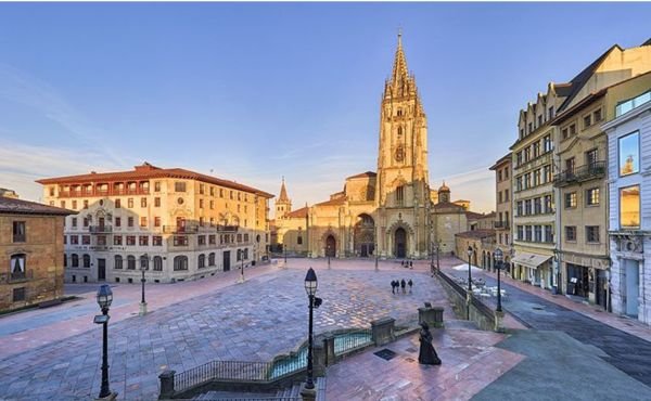 El Opus Dei en Oviedo y Gijón