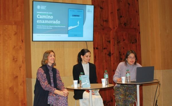 Patricia San Miguel y Gema Pérez Herrera en la presentación de Camino enamorado en Valencia