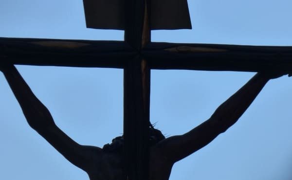 Recursos para vivir la Cuaresma y la Semana Santa, con textos y audios del Papa Francisco y de san Josemaría; y respuestas a las preguntas más habituales.